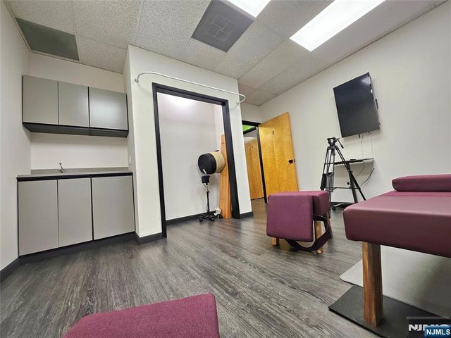 842 Clifton Avenue 6, Clifton, NJ 07013