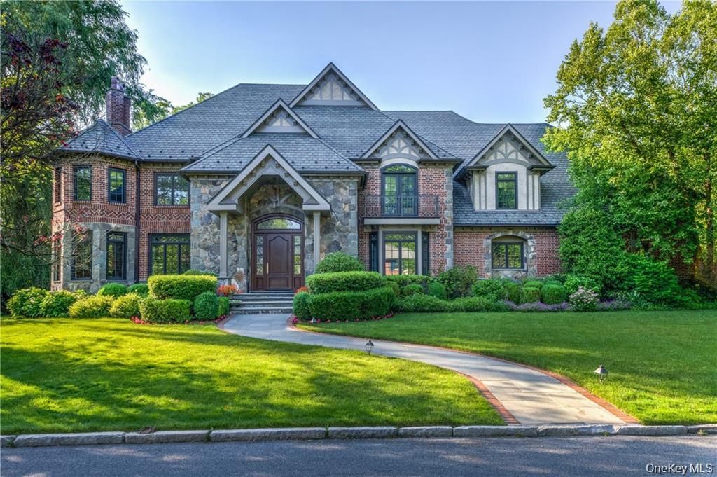270 Trenor Drive, New Rochelle, NY 10804 — exterior