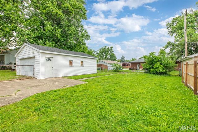 116 W Corbin Street, Bethalto, IL 62010