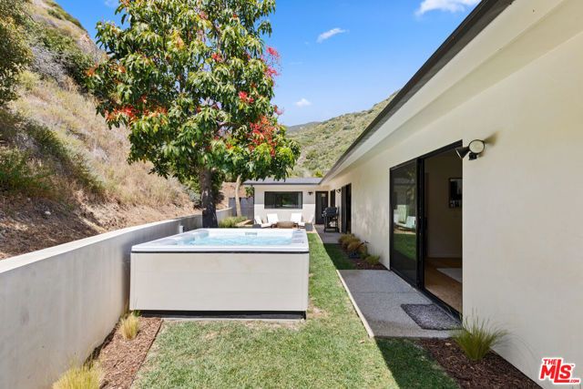 30607 La Sonora Drive, Malibu, CA 90265