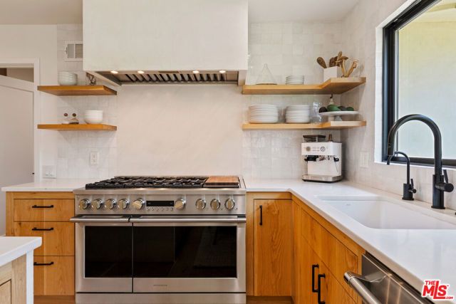 30607 La Sonora Drive, Malibu, CA 90265