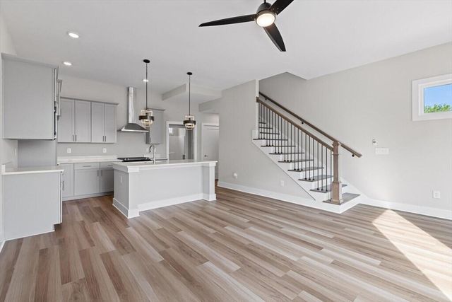 825 Burnside Place, Chattanooga, TN 37408
