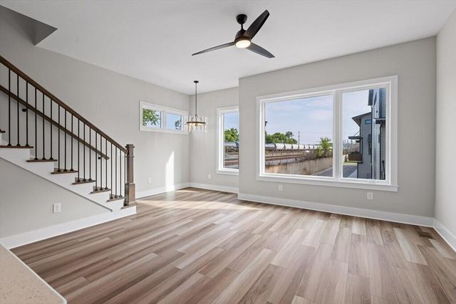 825 Burnside Place, Chattanooga, TN 37408
