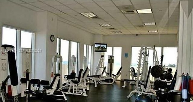 6365 Collins Avenue 1707, Miami Beach, FL 33141