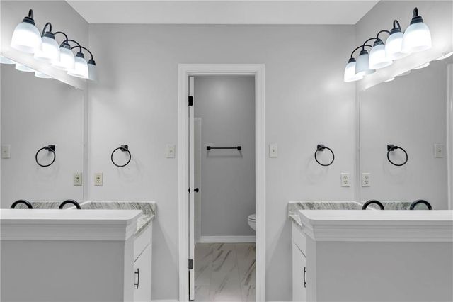 8680 Dutchman Woods Drive, Mobile, AL 36695