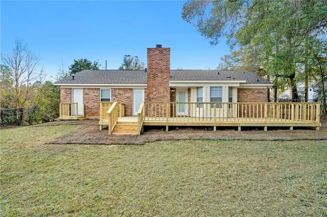 8680 Dutchman Woods Drive, Mobile, AL 36695