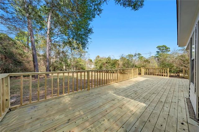 8680 Dutchman Woods Drive, Mobile, AL 36695
