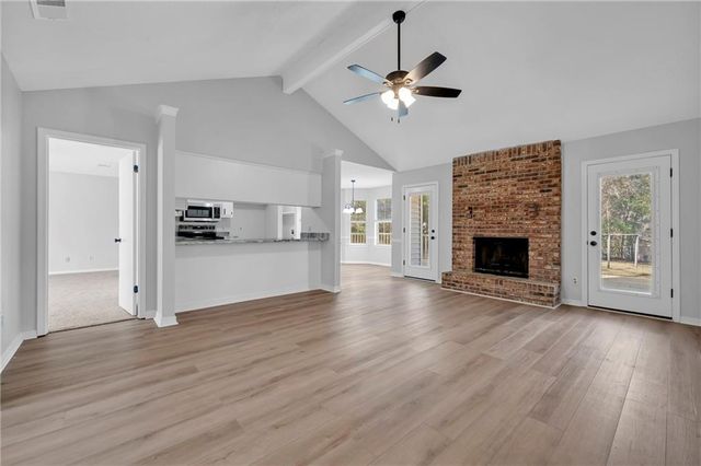 8680 Dutchman Woods Drive, Mobile, AL 36695