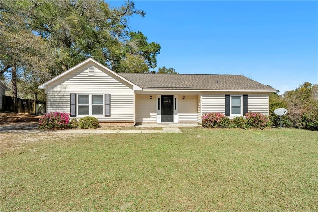8680 Dutchman Woods Drive, Mobile, AL 36695