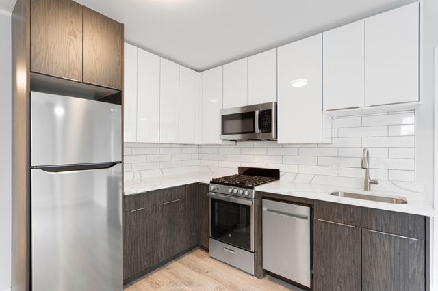 5858 N SHERIDAN Road 307, Chicago, IL 60660