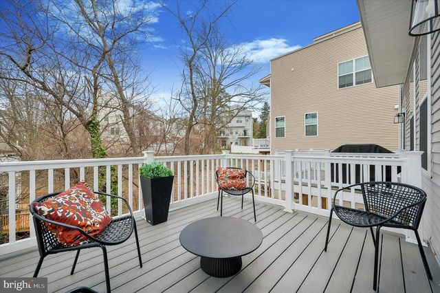 6715 CINNAMINSON CT, Philadelphia, PA 19128