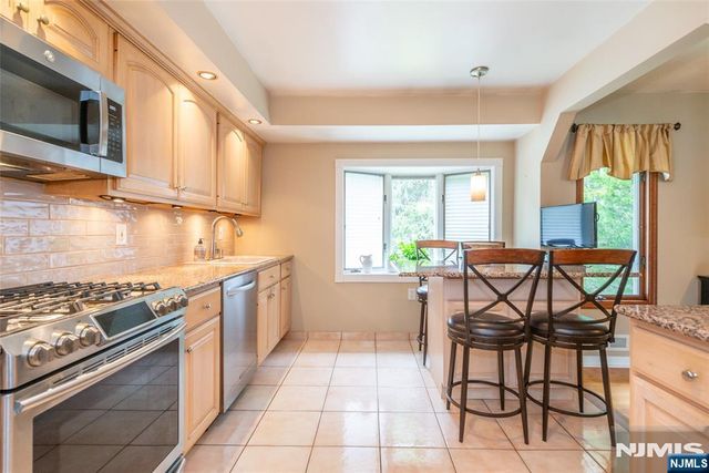 9 Terrace Road, Wayne, NJ 07470