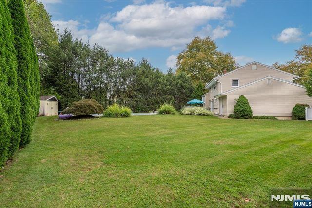 9 Terrace Road, Wayne, NJ 07470