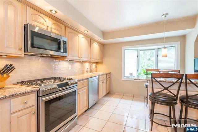 9 Terrace Road, Wayne, NJ 07470