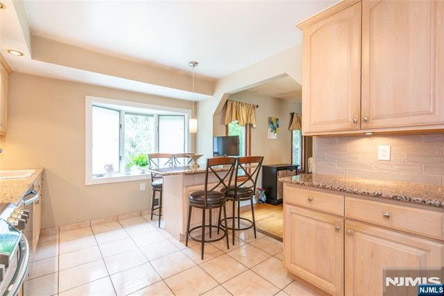 9 Terrace Road, Wayne, NJ 07470