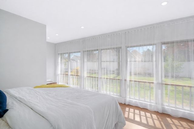 734 W Hollis St, Nashua, NH 03062