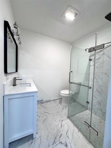 734 W Hollis St, Nashua, NH 03062