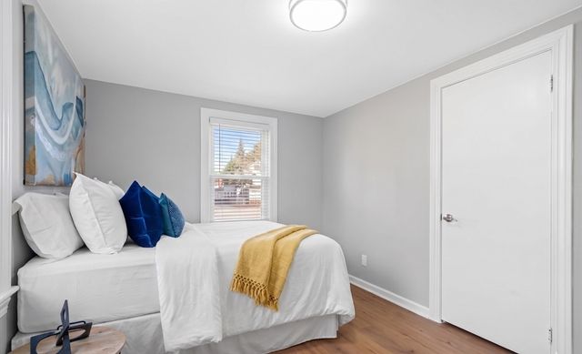 734 W Hollis St, Nashua, NH 03062