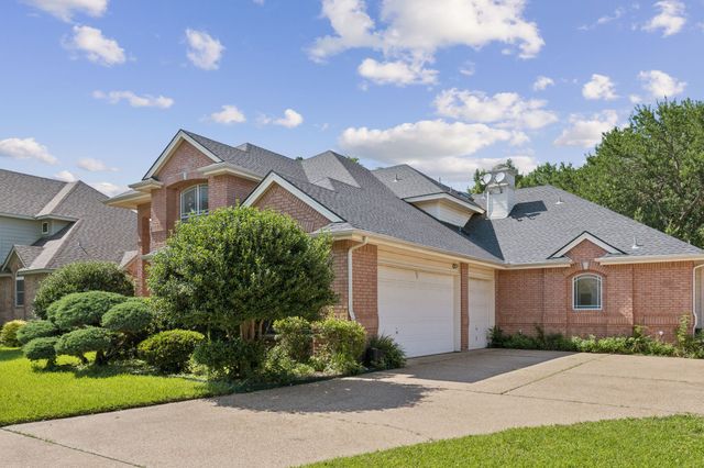 6919 Marina Shores Court, Arlington, TX 76016