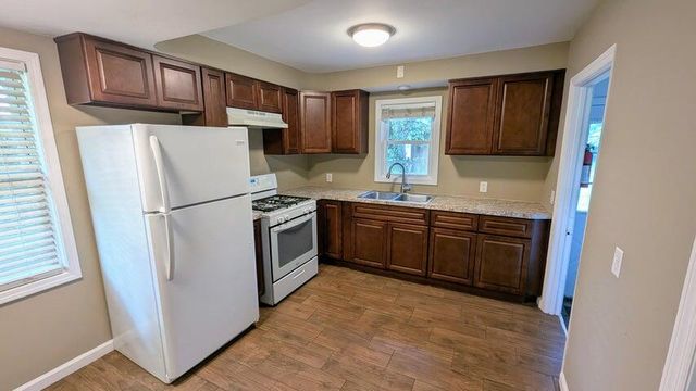 717 Royce Avenue, Kalamazoo City, MI 49001