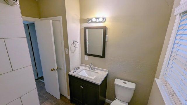 717 Royce Avenue, Kalamazoo City, MI 49001