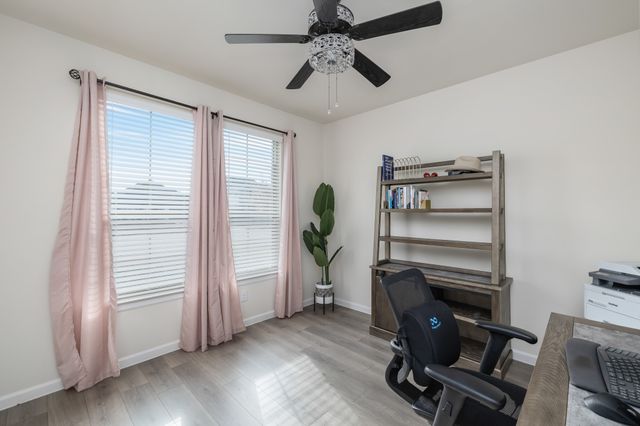 538 Cherry Hills Road, Red Oak, TX 75154