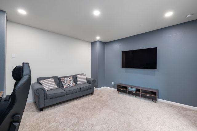 538 Cherry Hills Road, Red Oak, TX 75154