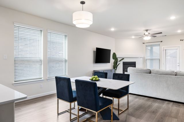 538 Cherry Hills Road, Red Oak, TX 75154