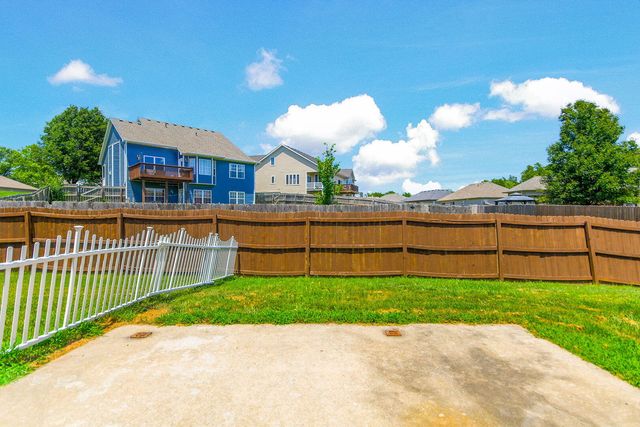 5805 VERO WAY, Columbia, MO 65201