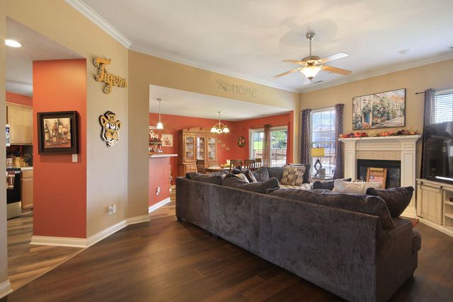 5805 VERO WAY, Columbia, MO 65201
