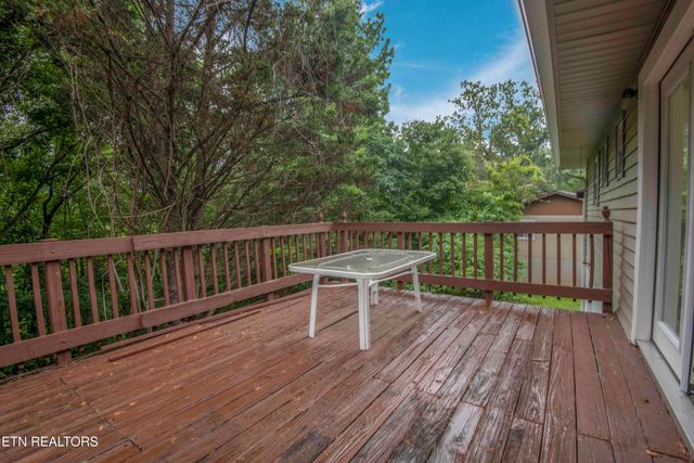 817 W Ridgecrest Drive, Kingston, TN 37763