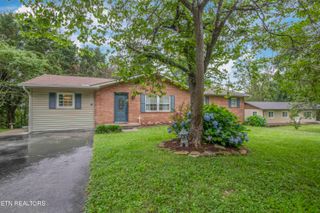 817 W Ridgecrest Drive, Kingston, TN 37763