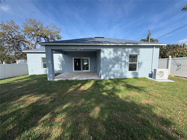 5575 113TH STREET, Seminole, FL 33772
