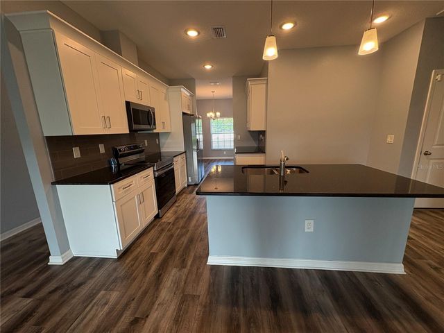 5575 113TH STREET, Seminole, FL 33772