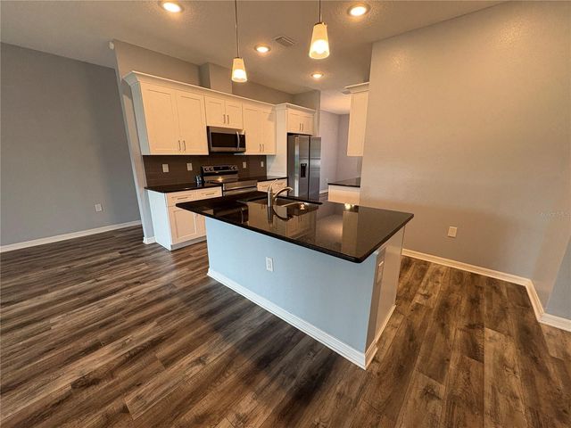 5575 113TH STREET, Seminole, FL 33772