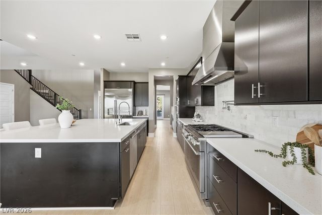 290 Natoire Court, Henderson, NV 89012