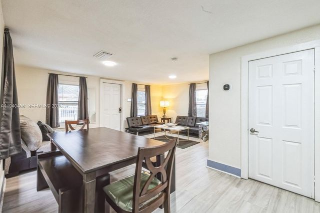 1296 NW 72nd St, Miami, FL 33147