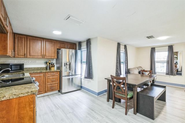 1296 NW 72nd St, Miami, FL 33147