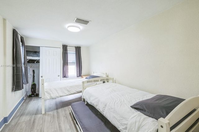 1296 NW 72nd St, Miami, FL 33147