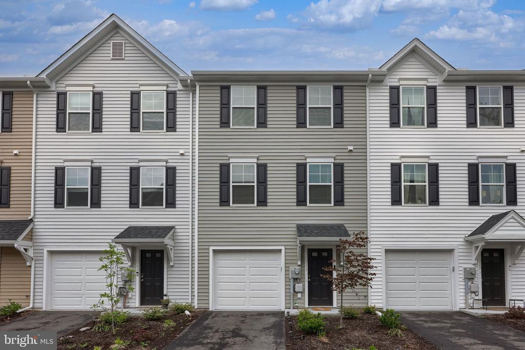 111 KUECHLER CT, Reading, PA 19606