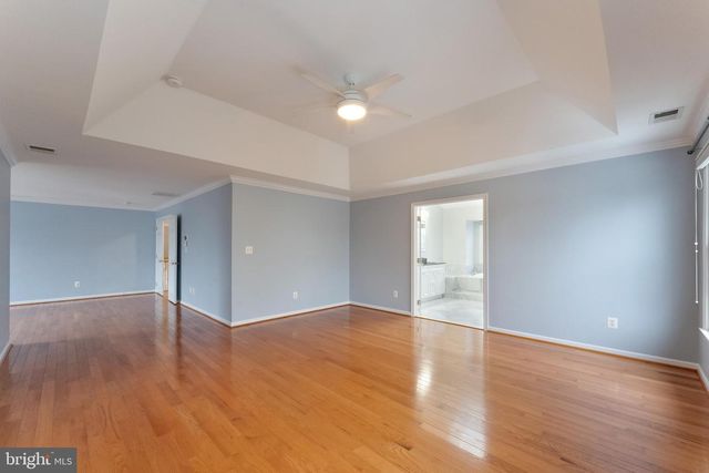 2859 CHERRY BRANCH LN, Herndon, VA 20171