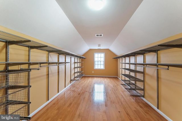 2859 CHERRY BRANCH LN, Herndon, VA 20171