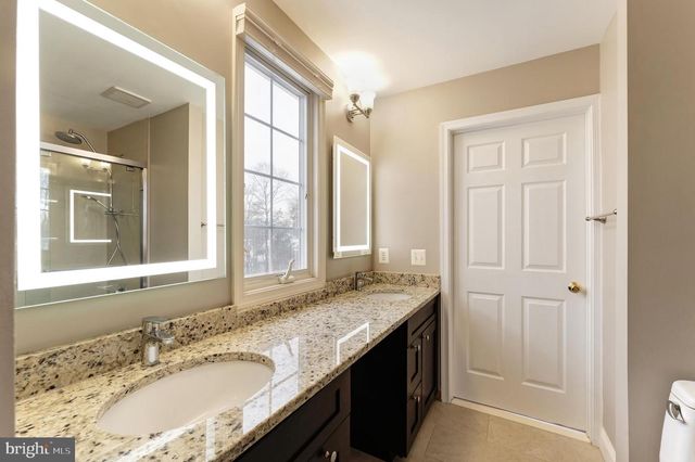 2859 CHERRY BRANCH LN, Herndon, VA 20171