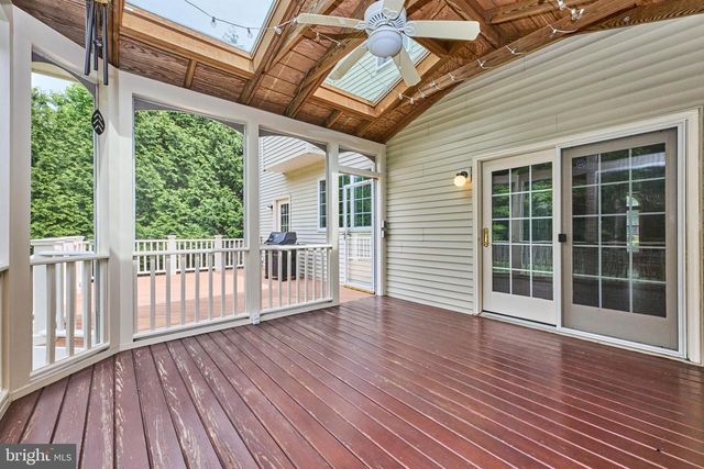 2859 CHERRY BRANCH LN, Herndon, VA 20171