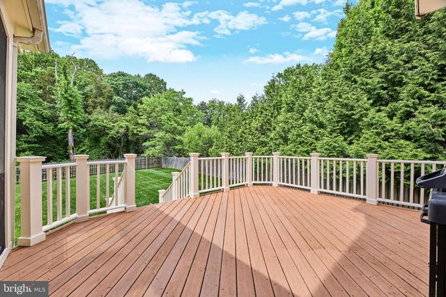 2859 CHERRY BRANCH LN, Herndon, VA 20171