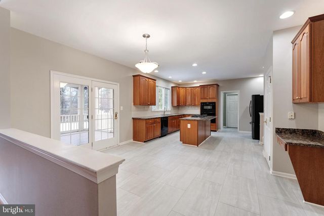 2859 CHERRY BRANCH LN, Herndon, VA 20171