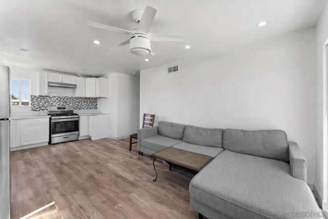 829 11th St, Imperial Beach, CA 91932