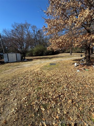 8782 S 432, Chouteau, OK 74337