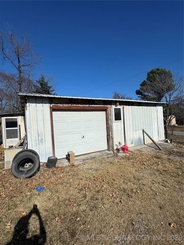 8782 S 432, Chouteau, OK 74337