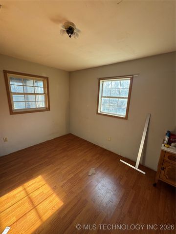 8782 S 432, Chouteau, OK 74337